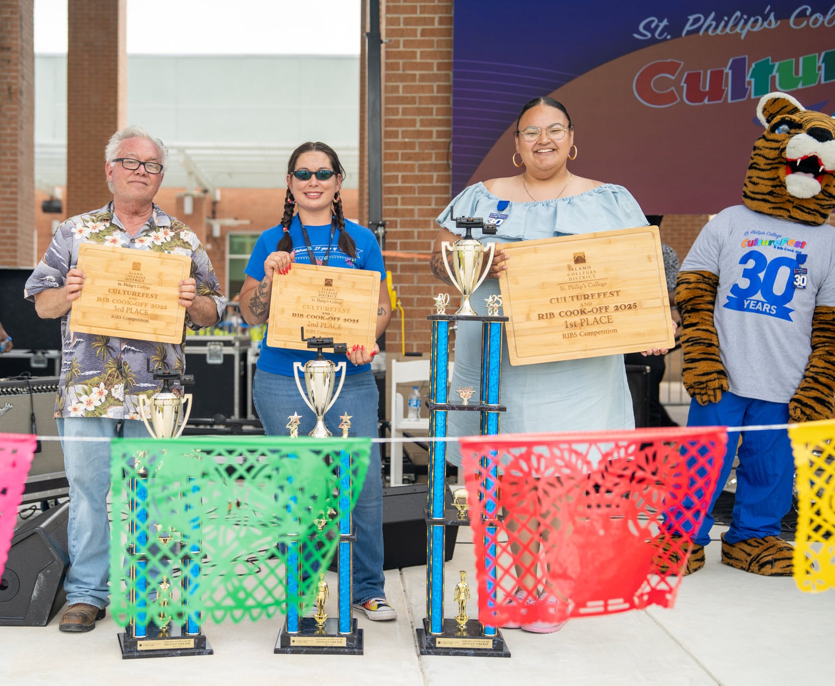 050125 CultureFest CG-15.jpg