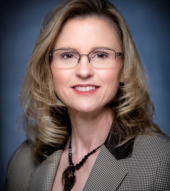 Headshot Lisa L. Mazure