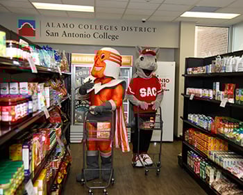 Whataburger ribbon cutting 2.jpg