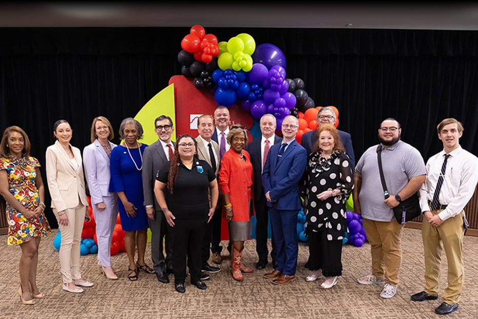 ALAMOU-News Feature 932x621.jpg