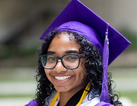 Headshot: Evan Scott