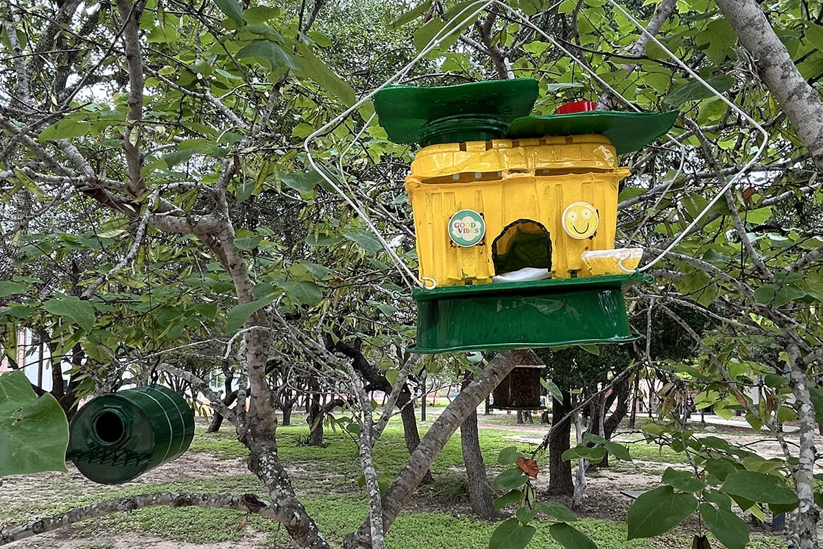 1200x800-Birdhouses-26A3.jpg
