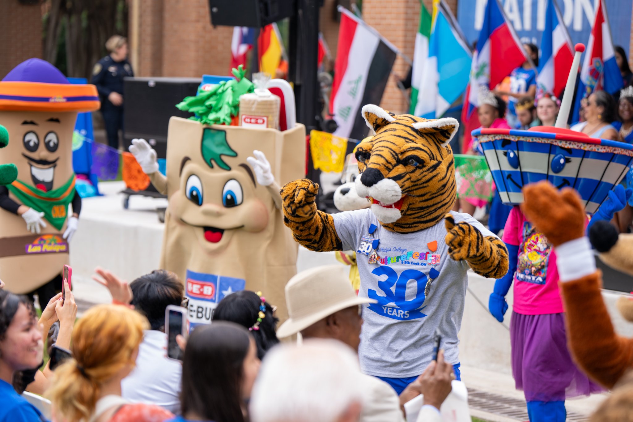 050125 CultureFest CG-114.jpg