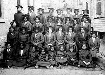 Historical Photo of Graduating Class 1913