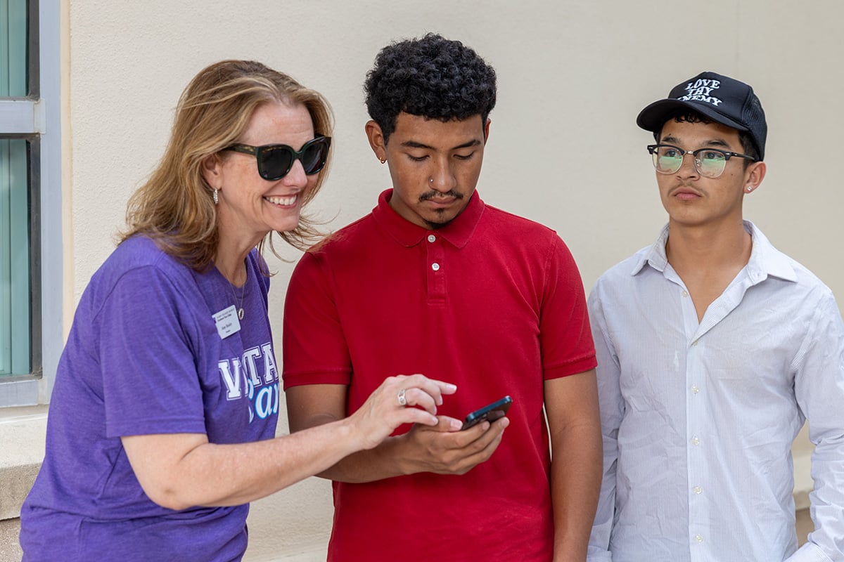 NVC Leadership Assisting Students