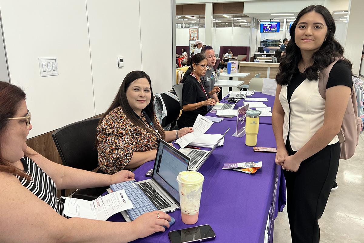 Work-Study Fair - Students getting help