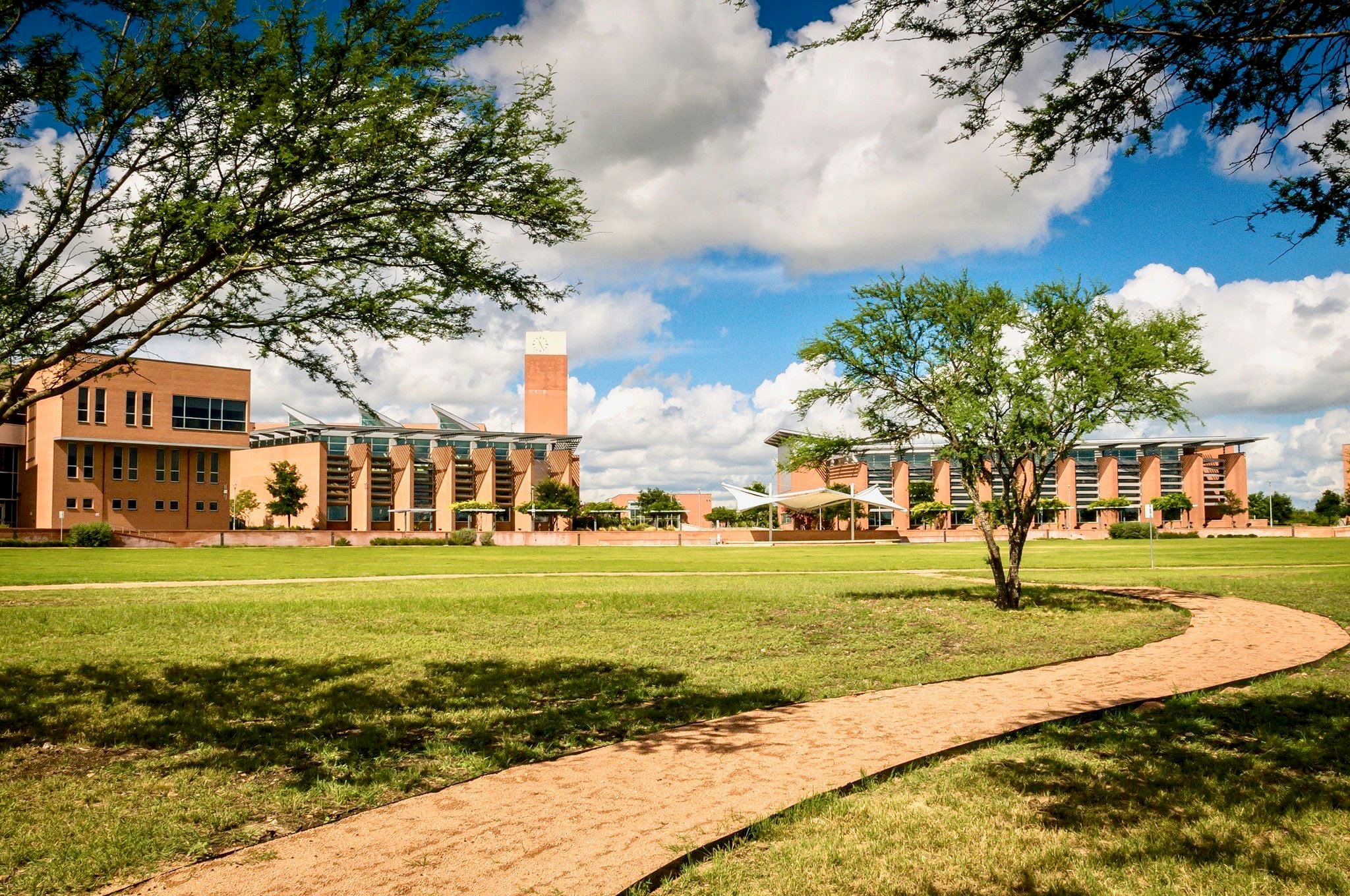 Northeast Lakeview College