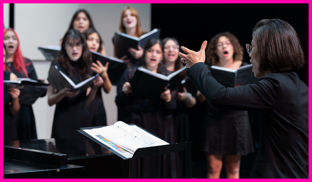 Choir 2 F26.jpg